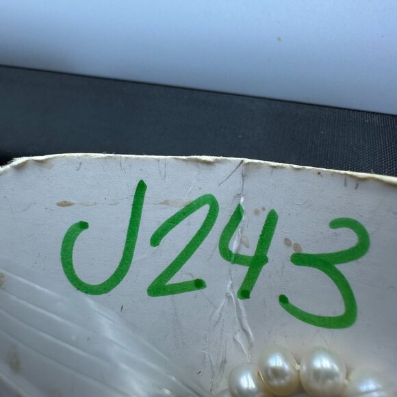 Vintage Faux Pearl Necklace 14/20 GF Clasp Double Strand Green Accent Bead 14.5" - Picture 11 of 11